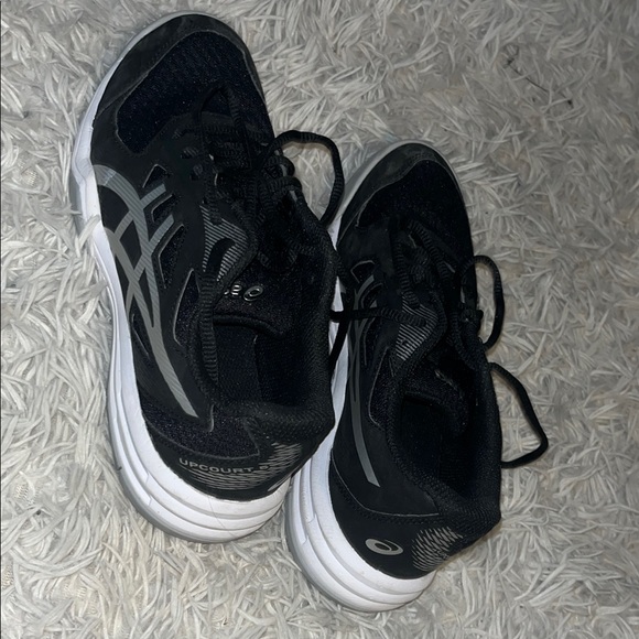 Perfect Condition Asics Monochrome Athletic Shoes - Picture 1 of 7